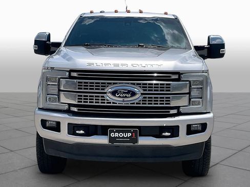 Used 2017 Ford F250 Platinum w/ Platinum Ultimate Package AWD/4WD image 4
