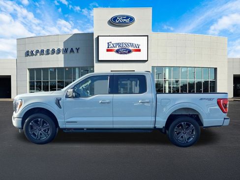 Used 2023 Ford F150 XLT w/ Equipment Group 302A High image 9