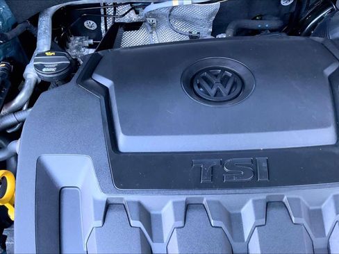 Used 2020 Volkswagen Tiguan SE w/ Panoramic Sunroof Package image 31