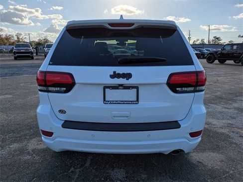 Used 2020 Jeep Grand Cherokee Altitude image 5