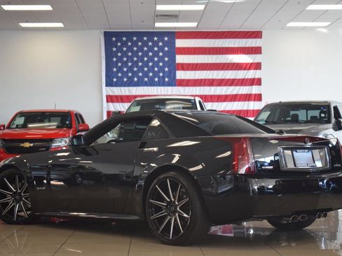 Used 2005 Cadillac XLR Base 2dr Roadster image 50