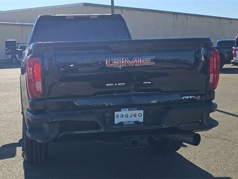 Used 2022 GMC Sierra 2500 AT4 image 7