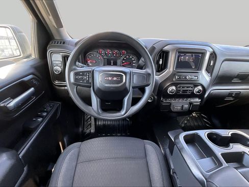 Certified 2022 GMC Sierra 1500 Pro w/ Convenience Package RWD image 6