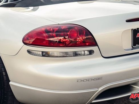 Used 2003 Dodge Viper SRT-10 image 57