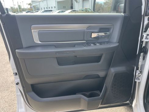 Used 2022 RAM 1500 Classic SLT image 20