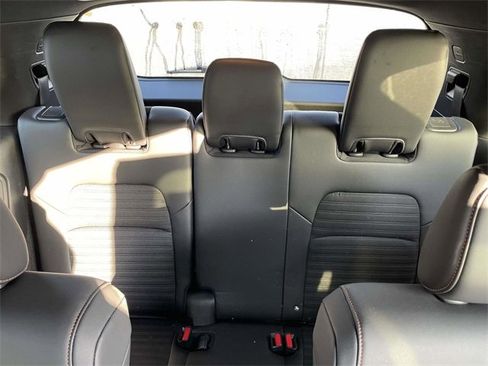 Used 2025 Nissan Pathfinder Rock Creek image 18