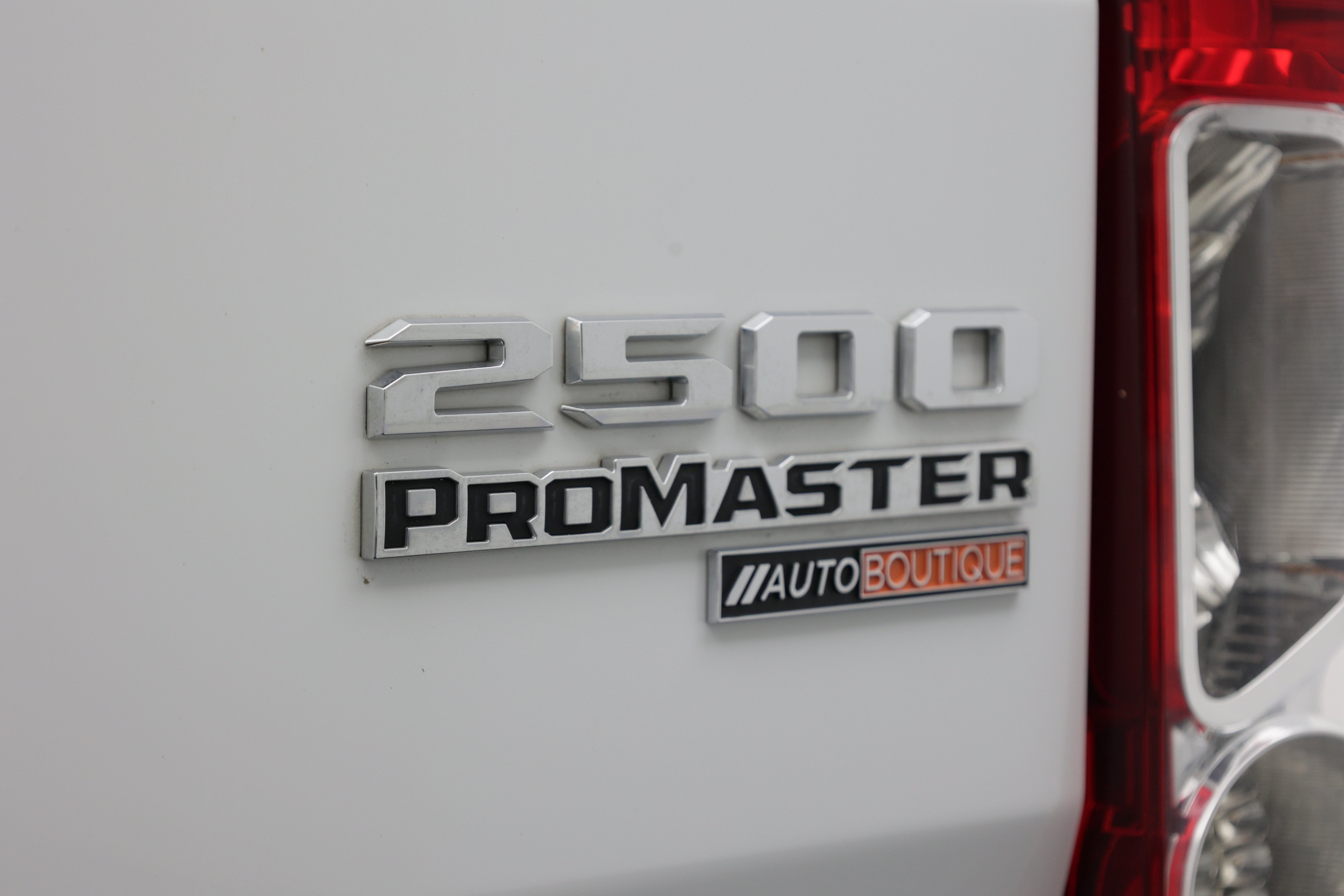 Used 2025 RAM ProMaster 2500 w/ Convenience Group FWD image 12