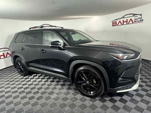 Used 2024 Toyota Grand Highlander AWD Hybrid image 11