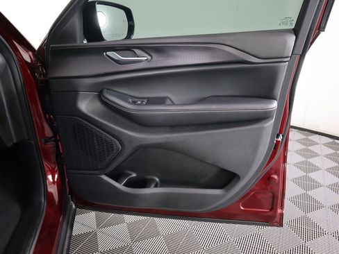 Used 2023 Jeep Grand Cherokee Altitude image 25