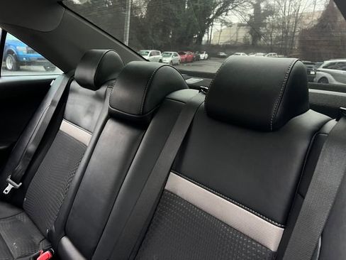Used 2014 Toyota Camry SE image 19