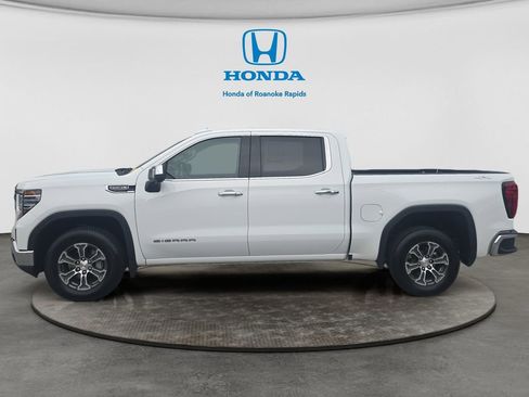 Used 2025 GMC Sierra 1500 SLT AWD/4WD image 2