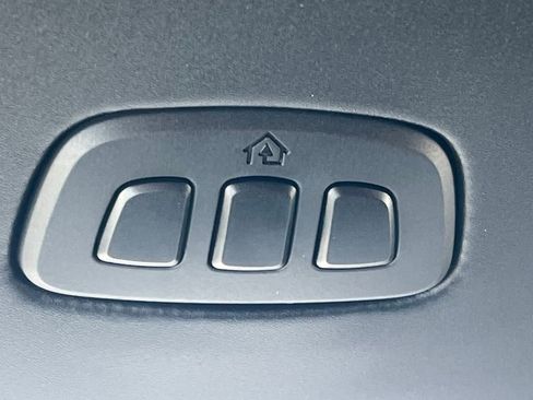 New 2025 Ford Bronco Badlands image 13