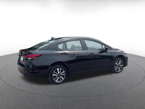 Used 2025 Nissan Versa SV FWD image 15