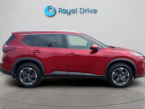 Used 2025 Nissan Rogue SV w/ SV Premium Package AWD/4WD image 7