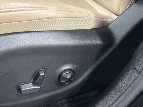 Used 2016 Jeep Cherokee Limited AWD/4WD image 21