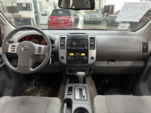 Used 2014 Nissan Frontier SV w/ SV Value Truck Package image 18