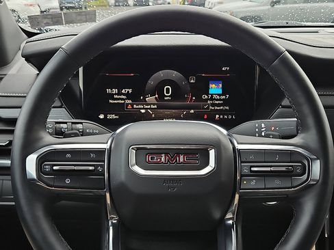 Certified 2025 GMC Acadia Elevation image 19