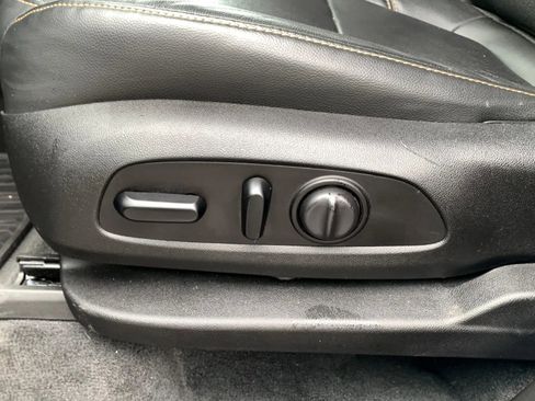 Used 2019 Chevrolet Traverse Premier w/ Redline Edition image 26