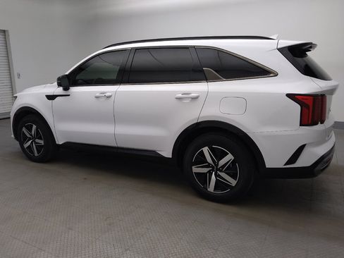 Used 2022 Kia Sorento S FWD image 3