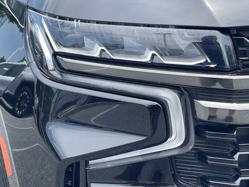 Used 2021 Chevrolet Tahoe Z71 w/ Z71 Signature Package image 19