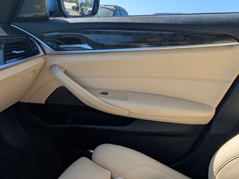 Used 2023 BMW 530e w/ Premium Package RWD image 23