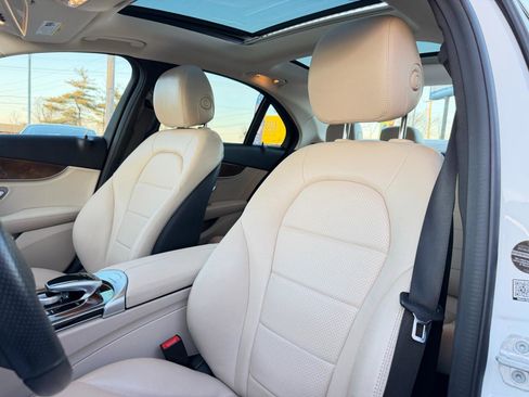 Used 2016 Mercedes-Benz C 300 4dr Sdn C 300 4MATIC image 13