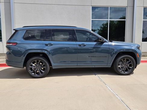 New 2026 Jeep Grand Cherokee L Limited AWD/4WD image 2
