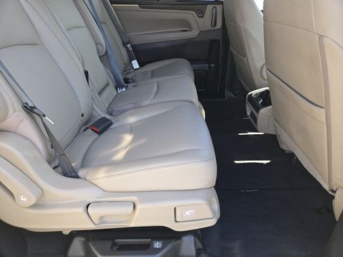 Used 2022 Honda Odyssey EX-L image 16