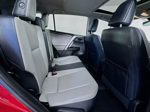 Used 2017 Toyota RAV4 Limited image 30