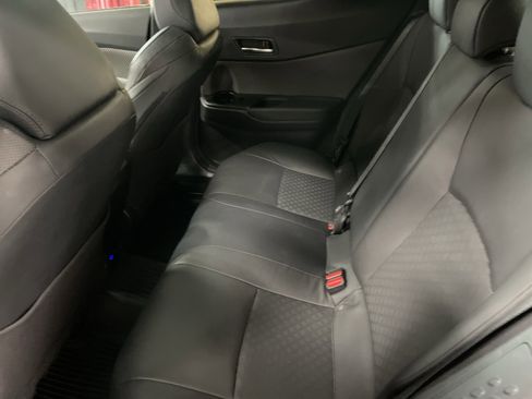 Used 2022 Toyota C-HR Limited FWD image 32