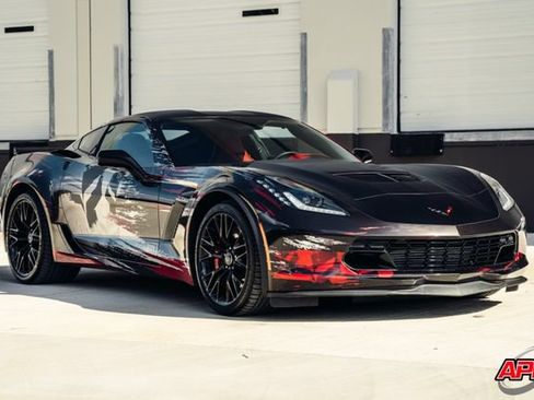 Used 2015 Chevrolet Corvette Z06 w/ 3LZ Preferred Equipment Group RWD image 45