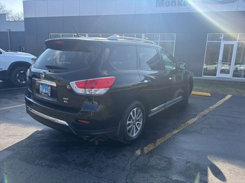 Used 2013 Nissan Pathfinder SL image 3