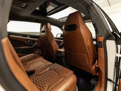 Used 2021 Lamborghini Urus image 60