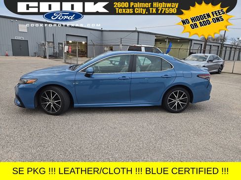 Used 2024 Toyota Camry SE image 2