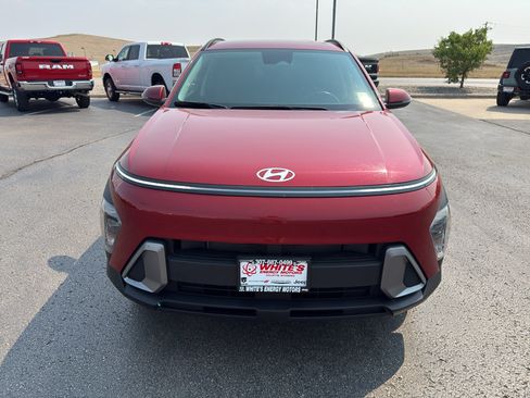 Used 2025 Hyundai Kona SEL AWD/4WD image 2