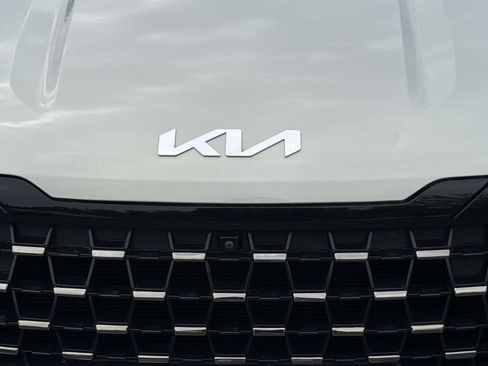 New 2026 Kia Carnival SX FWD image 12