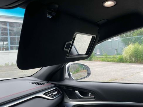 Used 2024 Genesis G70 3.3T Advanced image 32