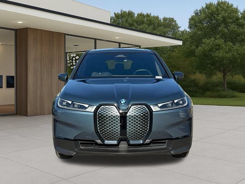 Certified 2024 BMW iX xDrive50 w/ Convenience Package AWD/4WD image 4