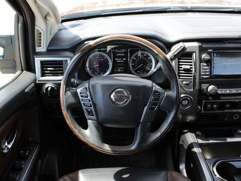 Used 2016 Nissan Titan Platinum Reserve image 10