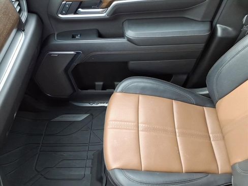 Used 2025 Chevrolet Silverado 2500 High Country w/ Z71 Off-Road Package image 30