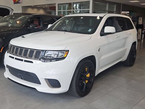 Used 2019 Jeep Grand Cherokee Trackhawk AWD/4WD image 3