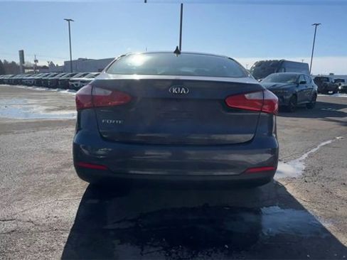 Used 2016 Kia Forte LX w/ LX Popular Plus Package image 7