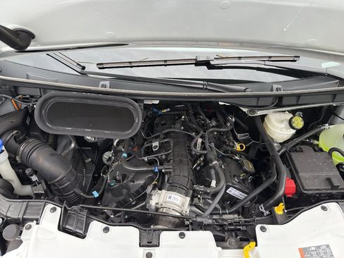 New 2025 Ford Transit 250 Low Roof AWD image 32
