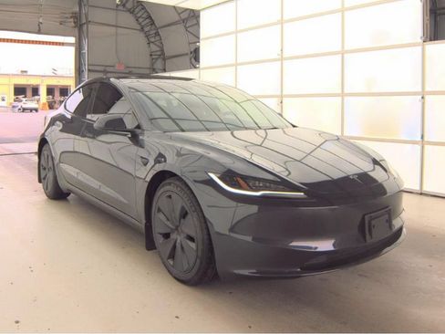 Used 2024 Tesla Model 3 Long Range AWD/4WD image 4