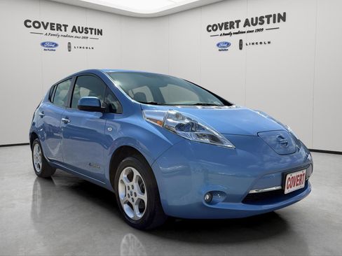 Used 2011 Nissan Leaf SL FWD image 7
