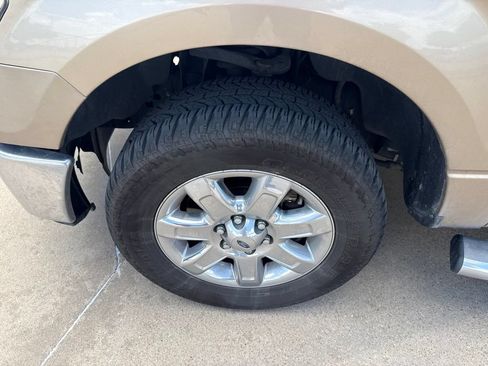 Used 2014 Ford F150 XLT w/ XLT Chrome Package RWD image 9