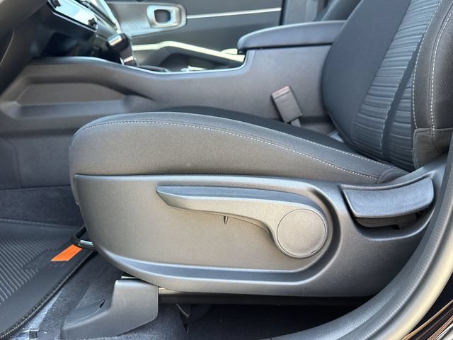 New 2026 Kia Sorento LX FWD image 24