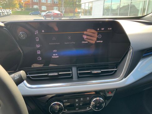 New 2026 Chevrolet Trax LT w/ Driver Confidence Package image 21