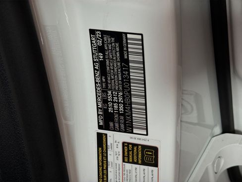 Used 2023 Mercedes-Benz GLC 300 4MATIC image 29