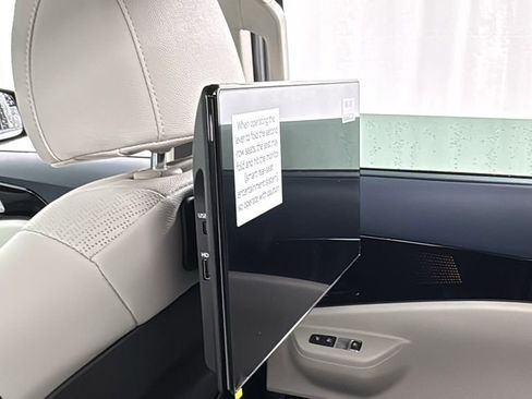 New 2026 Kia Carnival SX Prestige FWD image 45
